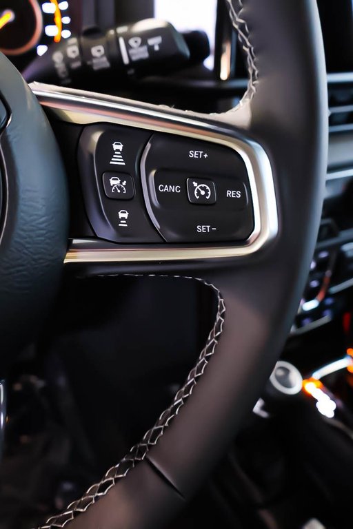 2026 Jeep Wrangler 4-Door SAHARA in Terrebonne, Quebec - 13 - w1024h768px