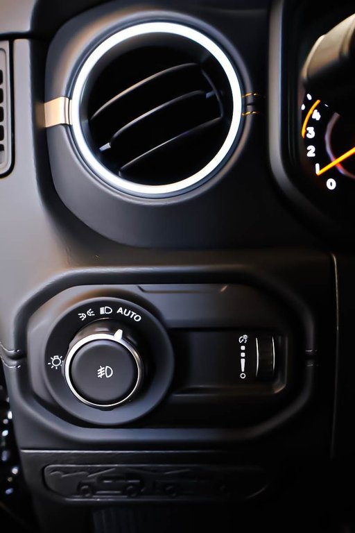2026 Jeep Wrangler 4-Door SAHARA in Terrebonne, Quebec - 18 - w1024h768px