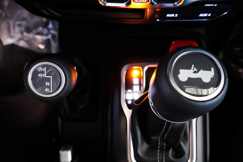 2026 Jeep Wrangler 4-Door SAHARA in Terrebonne, Quebec - 17 - w1024h768px