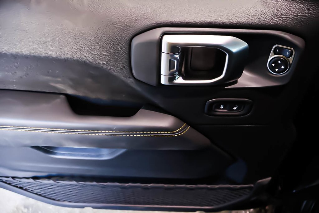 2026 Jeep Wrangler 4-Door SAHARA in Terrebonne, Quebec - 19 - w1024h768px