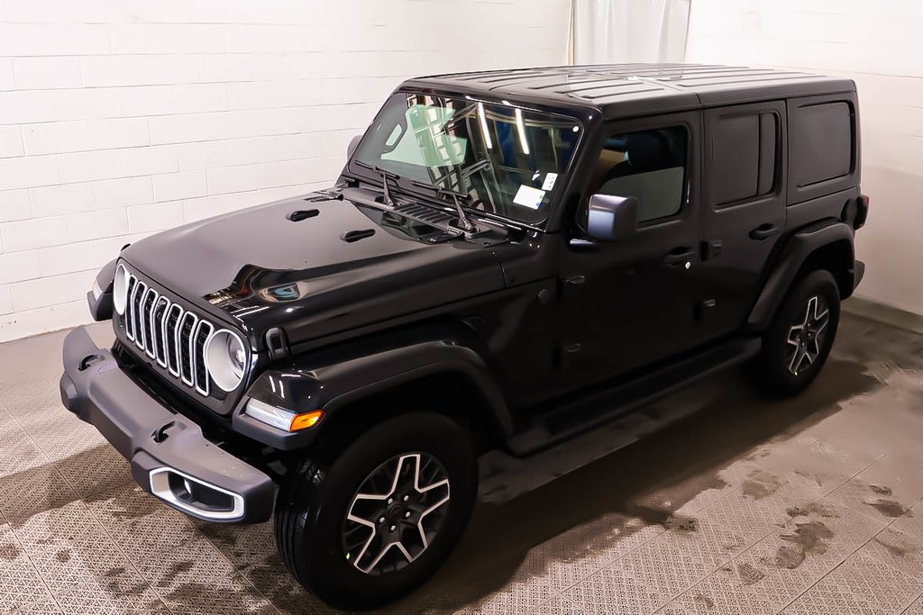 Jeep Wrangler 4-Door SAHARA 2026 à Terrebonne, Québec - 3 - w1024h768px