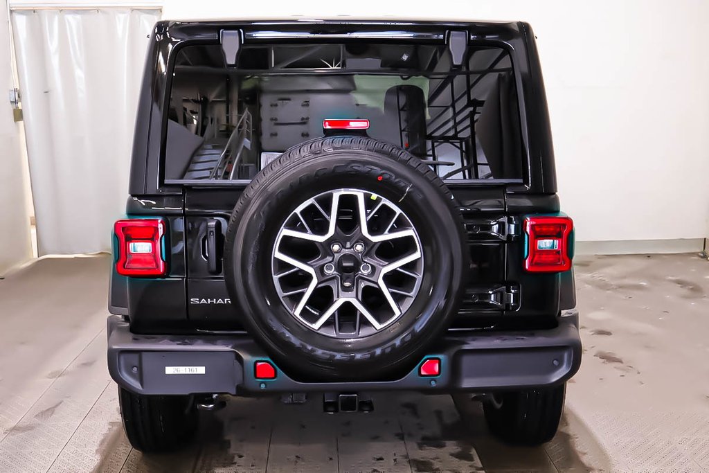 Jeep Wrangler 4-Door SAHARA 2026 à Terrebonne, Québec - 5 - w1024h768px