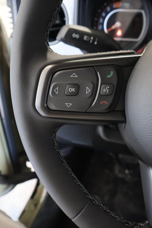 Jeep Wrangler 4-Door WILLYS 2026 à Terrebonne, Québec - 12 - w1024h768px