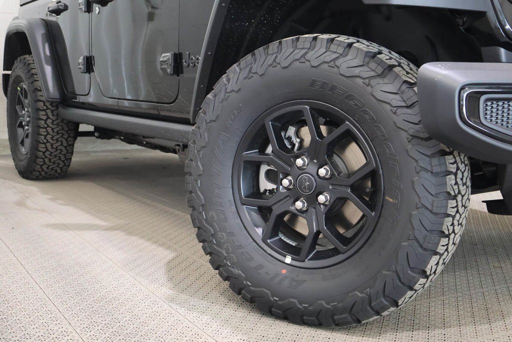 Jeep Wrangler 4-Door WILLYS 2026 à Terrebonne, Québec - 7 - w1024h768px
