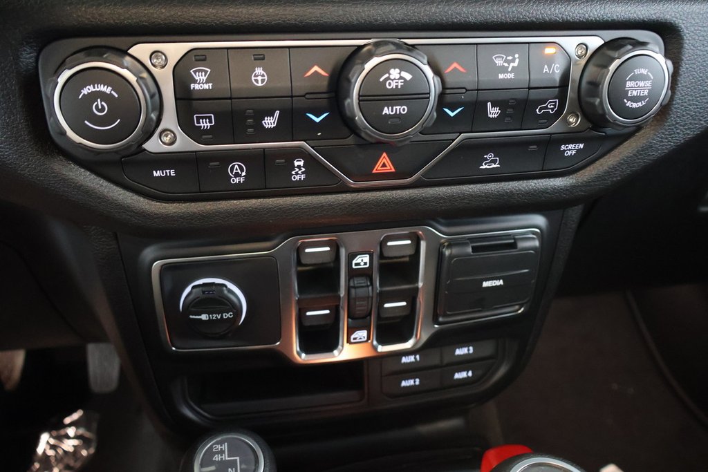 Jeep Wrangler 4-Door SPORT S 2026 à Terrebonne, Québec - 17 - w1024h768px