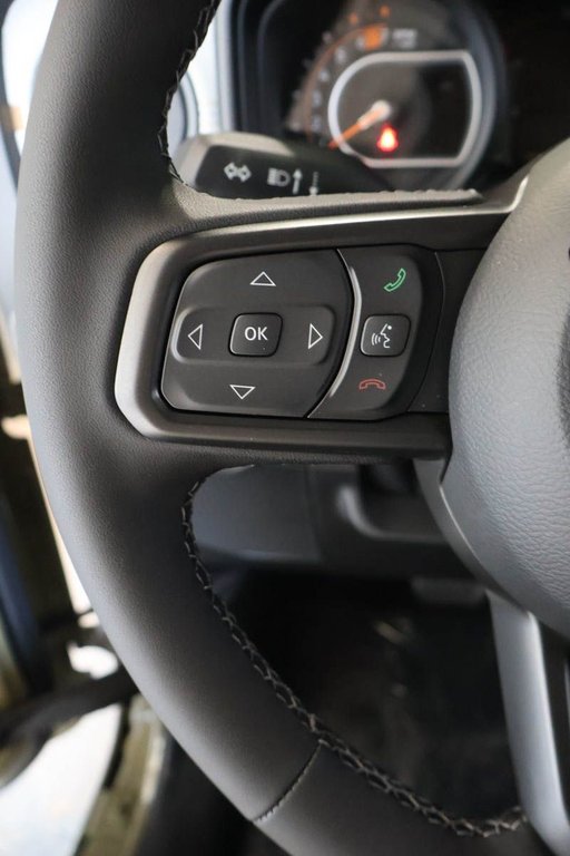 Jeep Wrangler 4-Door WILLYS 2026 à Terrebonne, Québec - 12 - w1024h768px