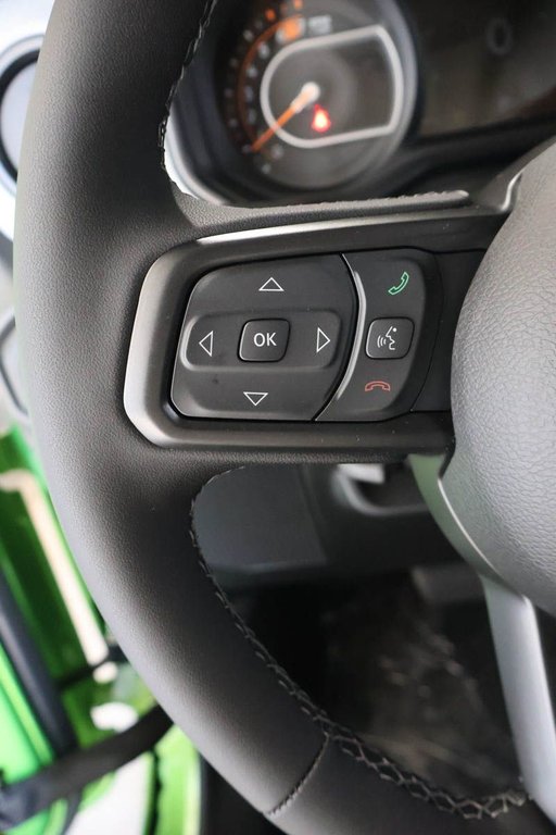 Jeep Wrangler 4-Door WILLYS 2026 à Terrebonne, Québec - 13 - w1024h768px