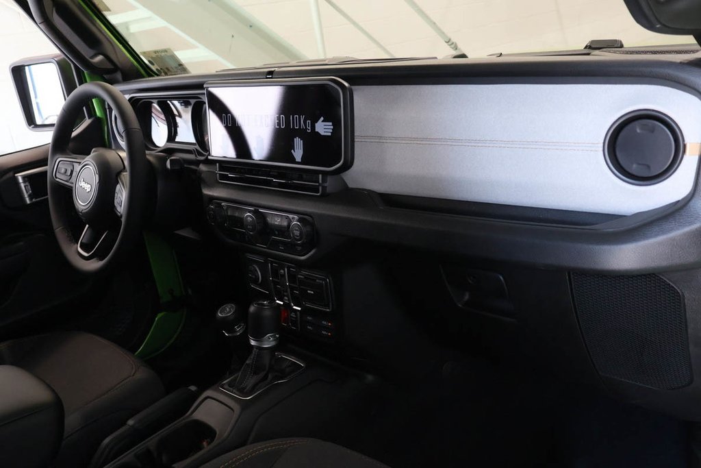 Jeep Wrangler 4-Door WILLYS 2026 à Terrebonne, Québec - 11 - w1024h768px