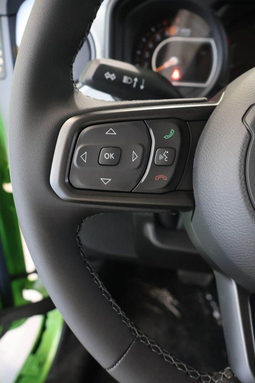 Jeep Wrangler 4-Door WILLYS 2026 à Terrebonne, Québec - 13 - w1024h768px