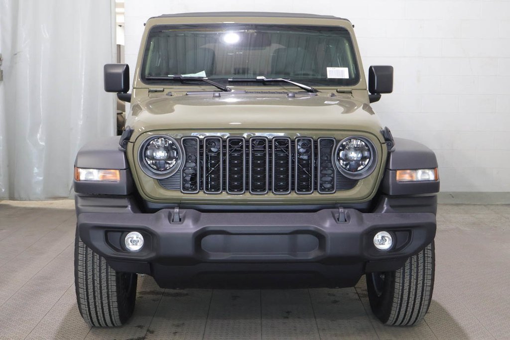2026 Jeep Wrangler 4-Door SPORT S in Terrebonne, Quebec - 2 - w1024h768px