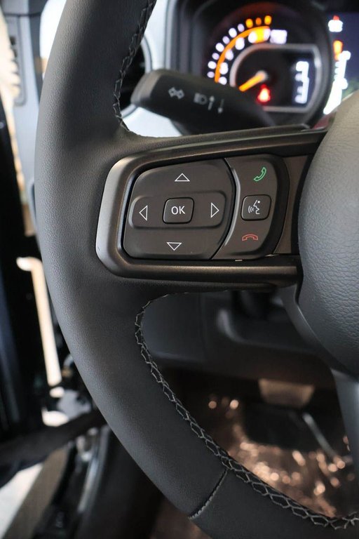 2026 Jeep Wrangler 4-Door SPORT S in Terrebonne, Quebec - 12 - w1024h768px