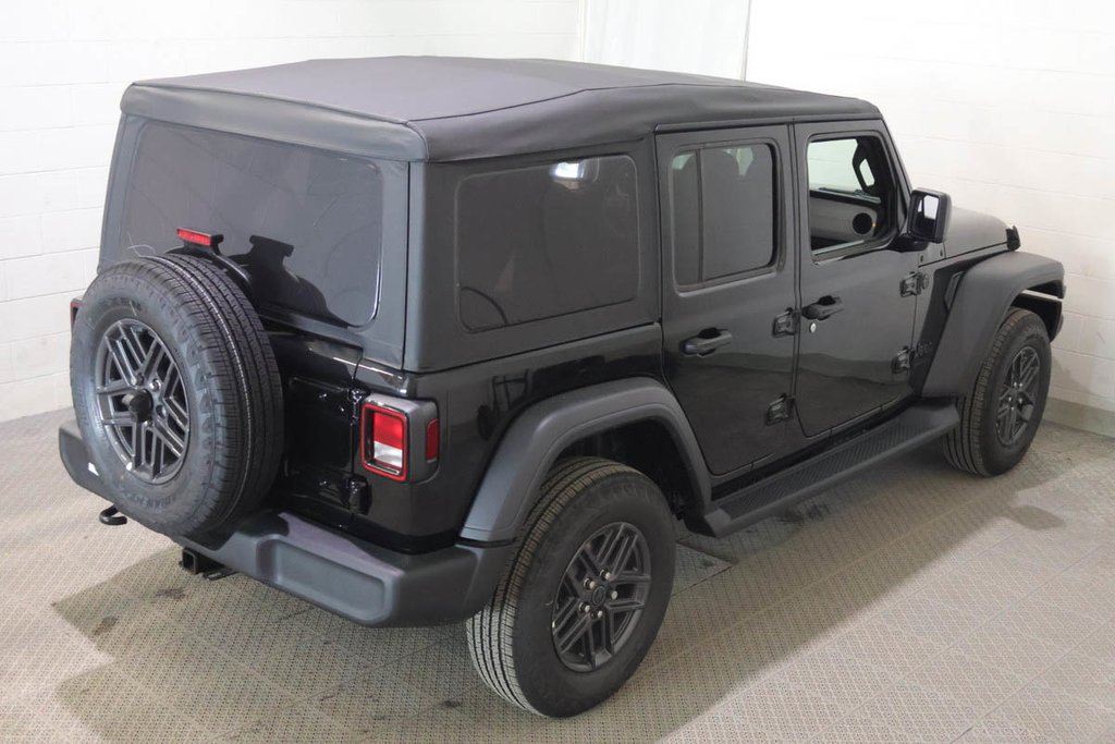 2026 Jeep Wrangler 4-Door SPORT S in Terrebonne, Quebec - 6 - w1024h768px