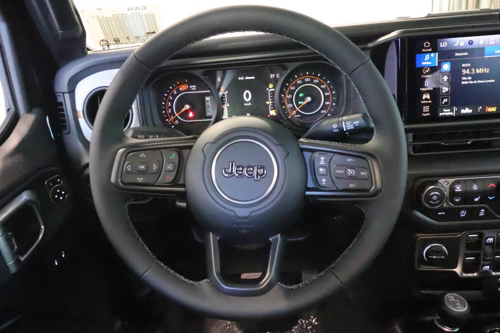 Jeep Wrangler 4-Door SPORT S 2026 à Terrebonne, Québec - 11 - w1024h768px