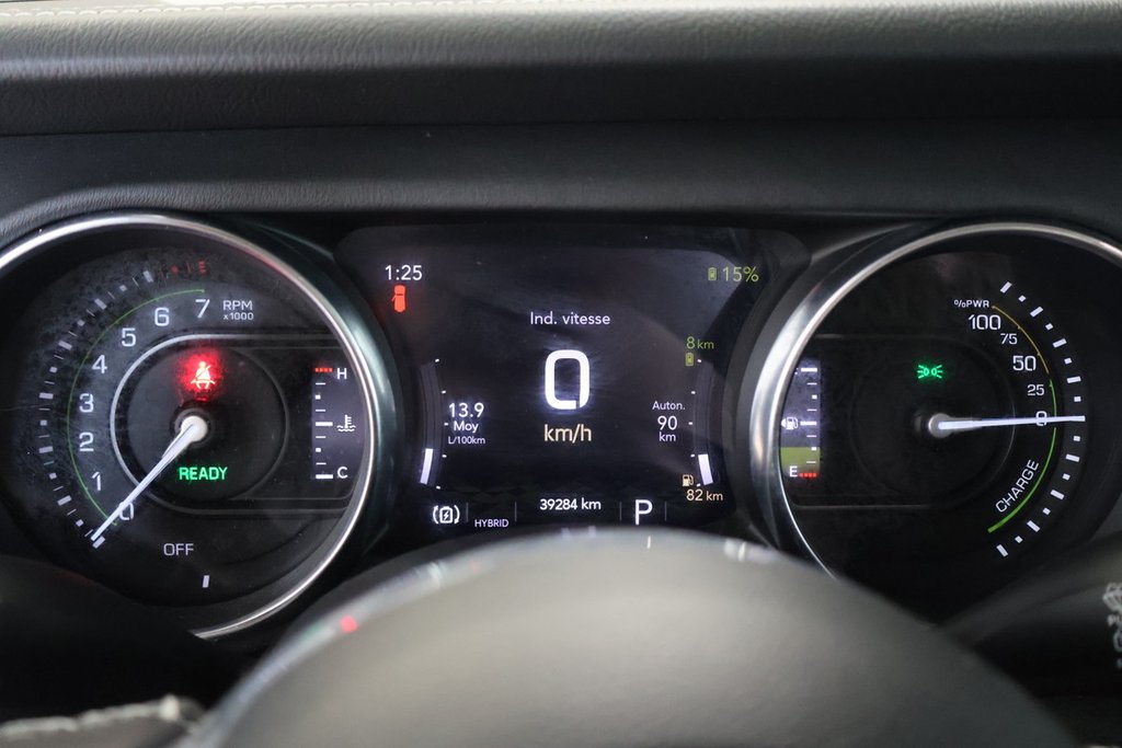2022 Jeep Wrangler 4xe SAHARA + PHEV + 4X4 + TOIT RIGIDE in Terrebonne, Quebec - 14 - w1024h768px