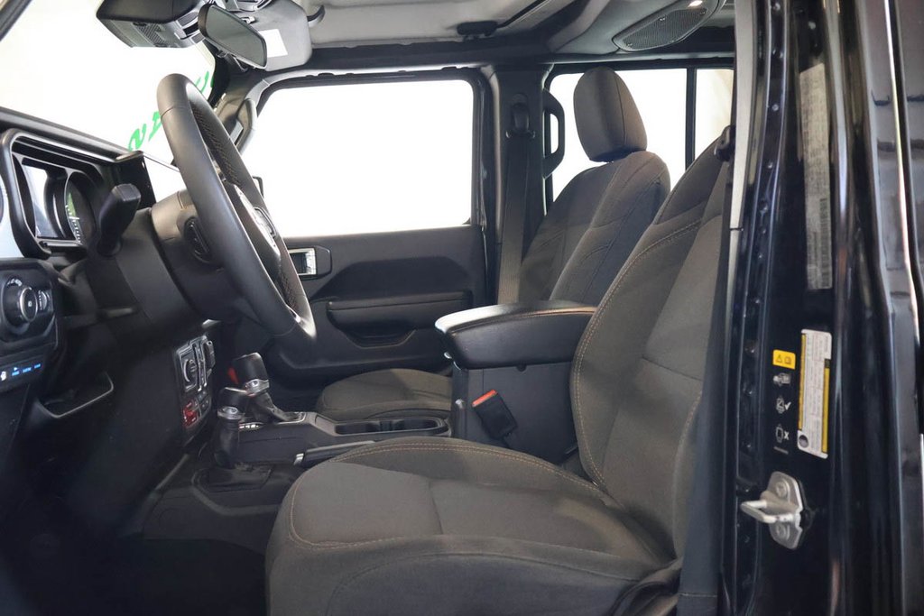 2024 Jeep Wrangler 4xe 4 PORTES SPORT + 4X4 + TOIT RIGIDE in Terrebonne, Quebec - 10 - w1024h768px