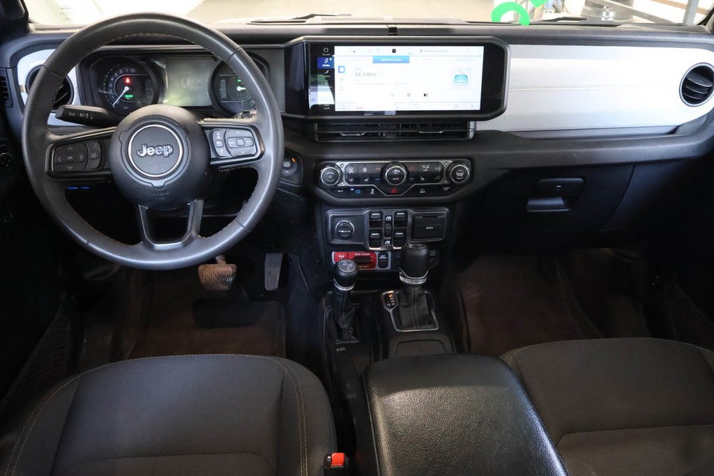 2024 Jeep Wrangler 4xe 4 PORTES SPORT + 4X4 + TOIT RIGIDE in Terrebonne, Quebec - 13 - w1024h768px