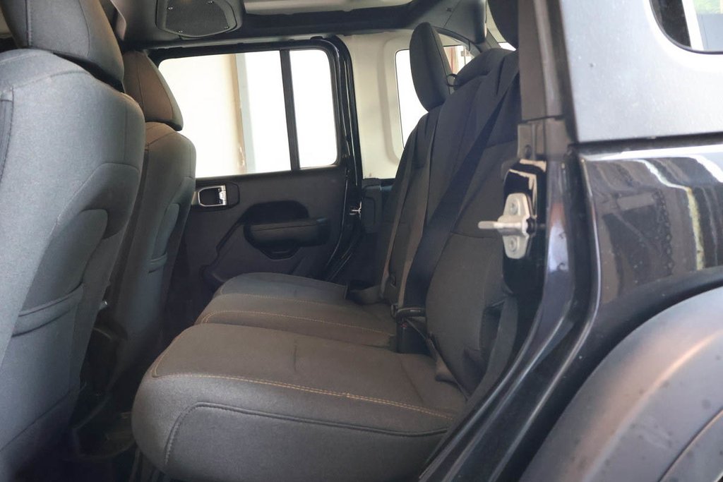 2024 Jeep Wrangler 4xe 4 PORTES SPORT + 4X4 + TOIT RIGIDE in Terrebonne, Quebec - 27 - w1024h768px