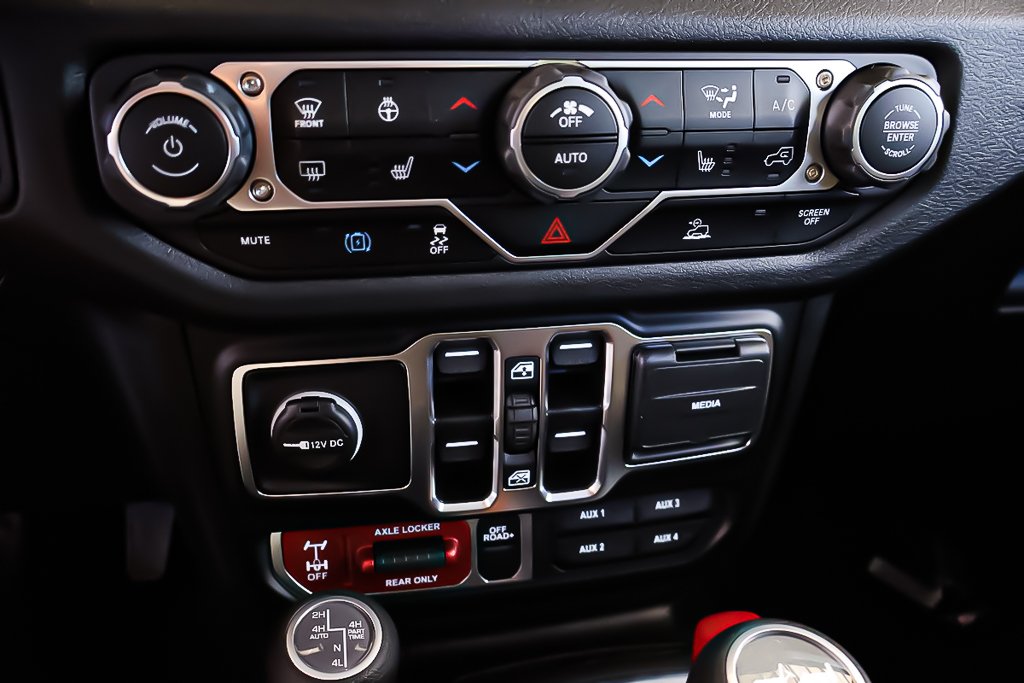 2025 Jeep Wrangler 4xe WILLYS in Terrebonne, Quebec - 16 - w1024h768px