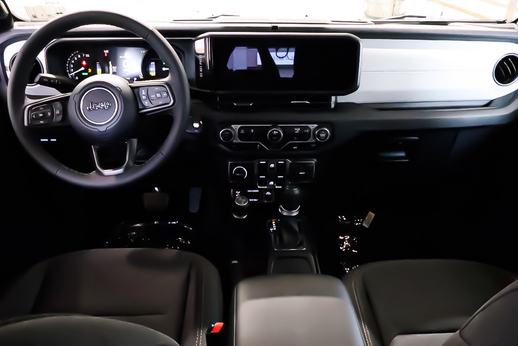 2025 Jeep Wrangler 4xe WILLYS in Terrebonne, Quebec - 10 - w1024h768px