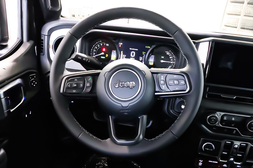 2025 Jeep Wrangler 4xe WILLYS in Terrebonne, Quebec - 11 - w1024h768px