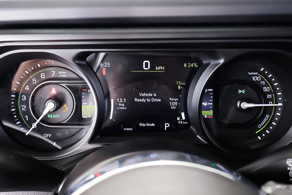 Jeep Wrangler 4xe SAHARA 2025 à Terrebonne, Québec - 15 - w1024h768px