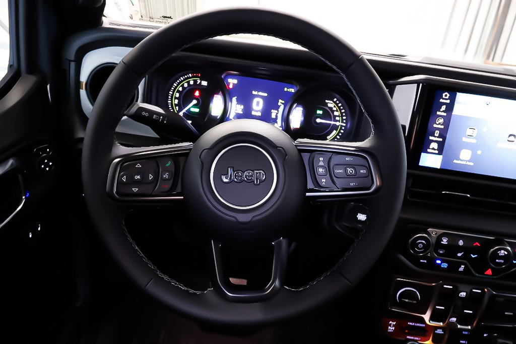 2025 Jeep Wrangler 4XE WILLYS in Terrebonne, Quebec - 11 - w1024h768px