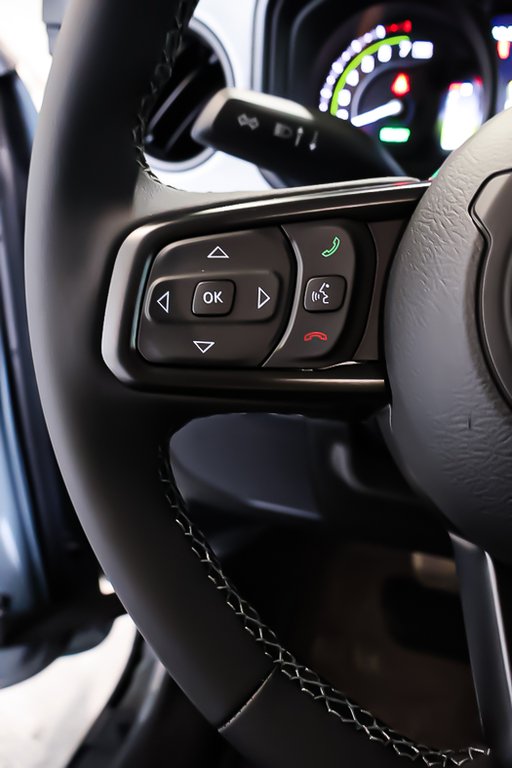 2025 Jeep Wrangler 4XE WILLYS in Terrebonne, Quebec - 12 - w1024h768px