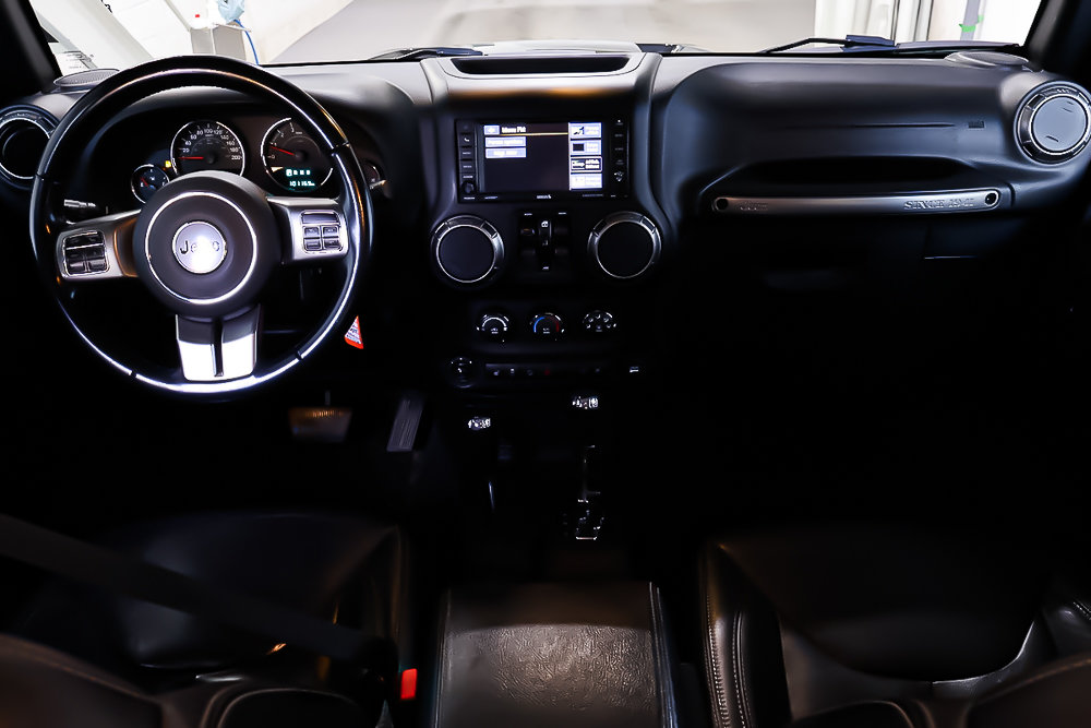 Jeep WRANGLER JK UNLIMITED ALTITUDE + 4X4 + CUIR + NAVIGATION GPS 2018 à Terrebonne, Québec - 13 - w1024h768px