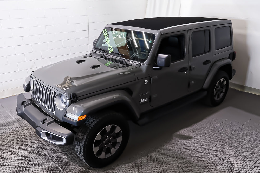 2020 Jeep Wrangler Unlimited SAHARA + SKY ONE TOUCH + CUIR + in Terrebonne, Quebec - 3 - w1024h768px