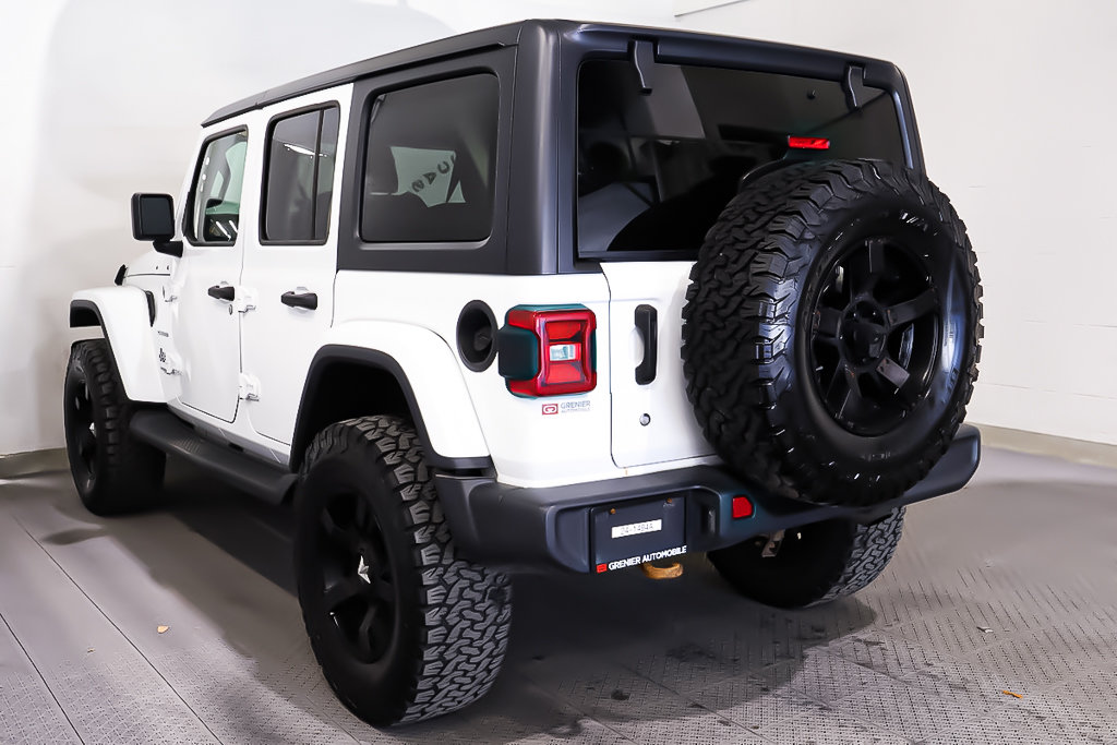 2018 Jeep Wrangler UNLIMITED SAHARA + 4X4 + V6 in Terrebonne, Quebec - 5 - w1024h768px