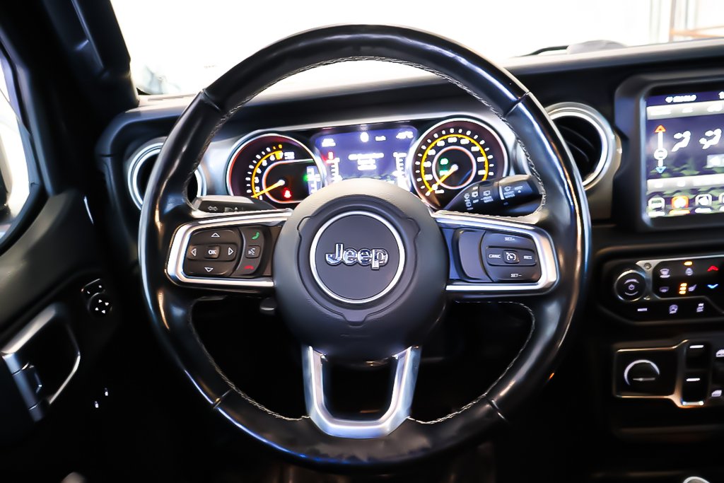 Jeep Wrangler UNLIMITED + SAHARA + 4X4 + SKY ONE-TOUCH 2020 à Terrebonne, Québec - 14 - w1024h768px