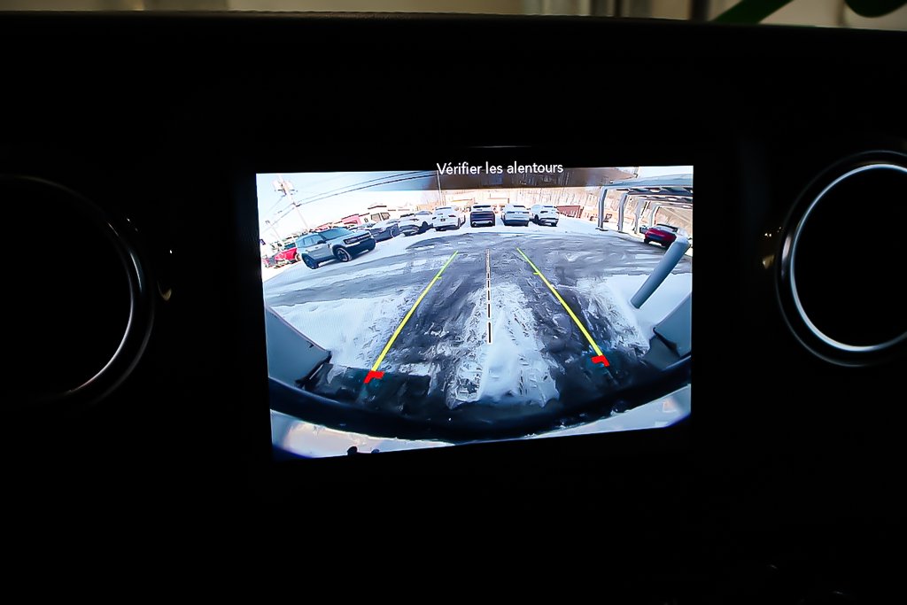 Jeep Wrangler UNLIMITED + SAHARA + 4X4 + SKY ONE-TOUCH 2020 à Terrebonne, Québec - 21 - w1024h768px