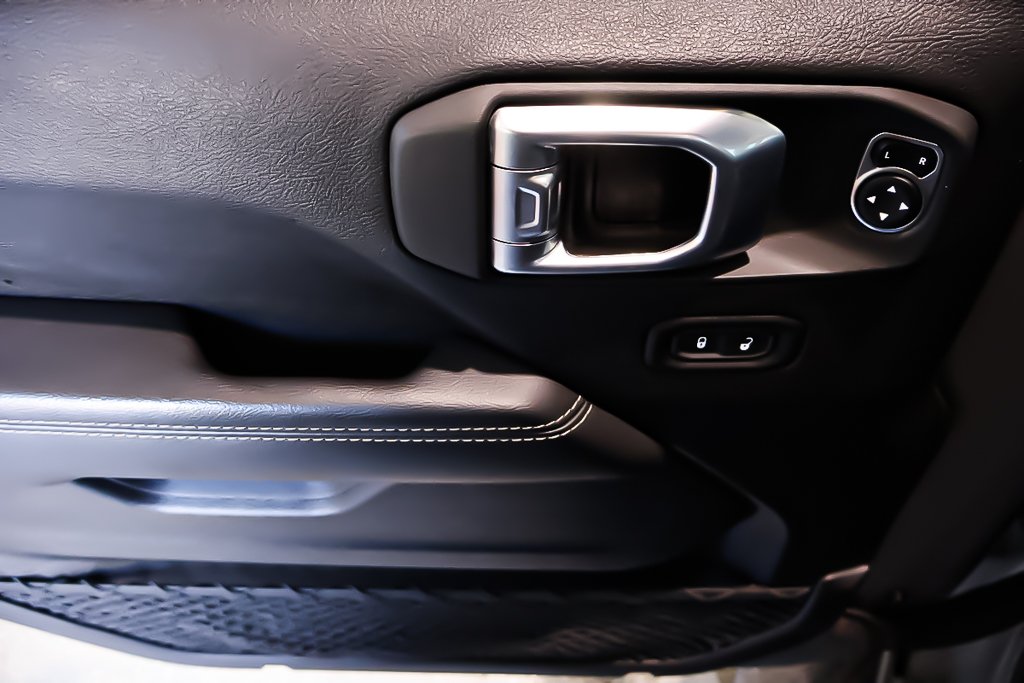 Jeep Wrangler UNLIMITED SAHARA 4XE + PHEV + 4X4 2021 à Terrebonne, Québec - 27 - w1024h768px