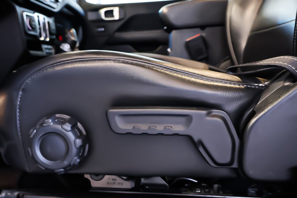 Jeep Wrangler UNLIMITED SAHARA 4XE + PHEV + 4X4 2021 à Terrebonne, Québec - 11 - w1024h768px