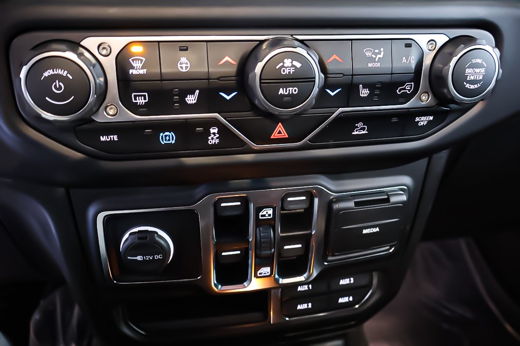 Jeep Wrangler UNLIMITED SAHARA 4XE + 4X4 + PHEV + SKY ONE-TOUCH 2021 à Terrebonne, Québec - 23 - w1024h768px