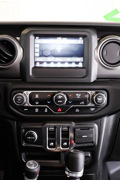 Jeep Wrangler SPORT S + 4X4 + 2 PORTES + BAS KILO 2021 à Terrebonne, Québec - 19 - w1024h768px