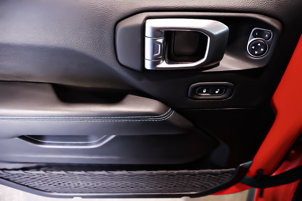 Jeep Wrangler UNLIMITED 4XE + RUBICON +  SKY ONE-TOUCH 2022 à Terrebonne, Québec - 27 - w1024h768px