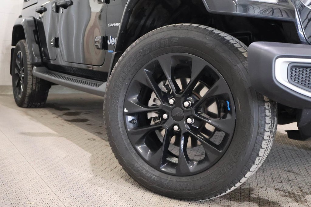 Jeep Wrangler UNLIMITED SAHARA 4XE + 4X4 + PHEV + TOIT RIGIDE 2022 à Terrebonne, Québec - 7 - w1024h768px