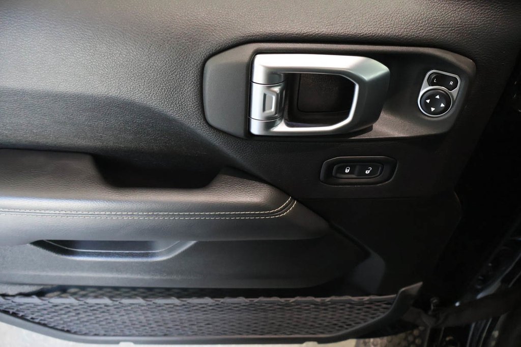 Jeep Wrangler UNLIMITED SAHARA 4XE + 4X4 + PHEV + TOIT RIGIDE 2022 à Terrebonne, Québec - 21 - w1024h768px