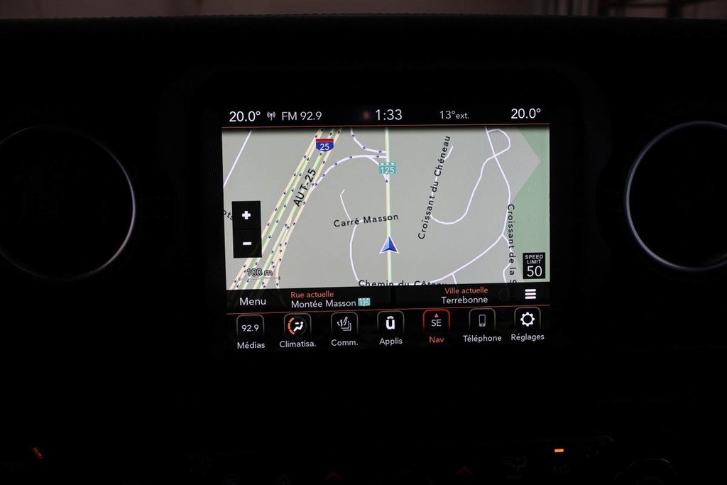 Jeep Wrangler UNLIMITED SAHARA 4XE + 4X4 + PHEV + TOIT RIGIDE 2022 à Terrebonne, Québec - 17 - w1024h768px