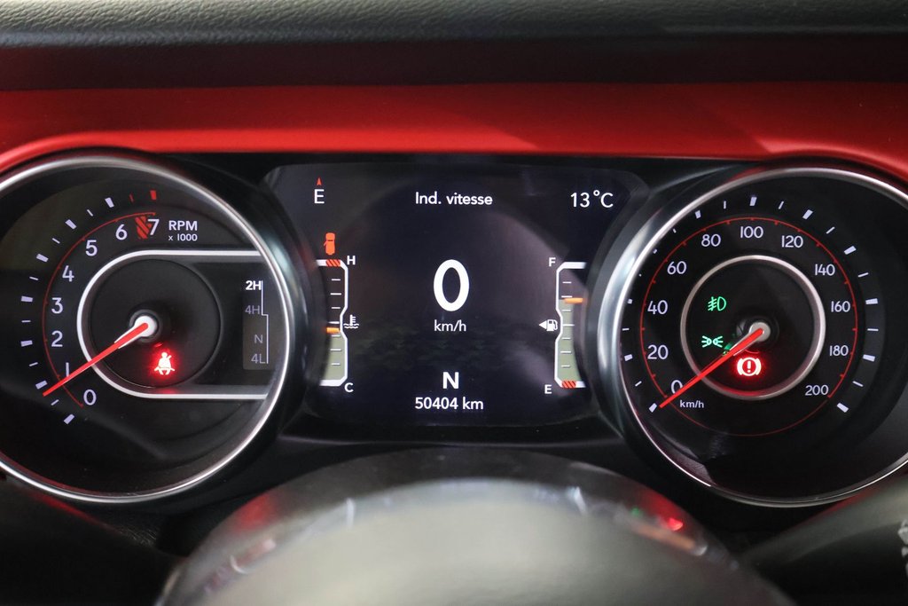 2022 Jeep Wrangler UNLIMITED RUBICON + SKY ONE-TOUCH + 4X4 in Terrebonne, Quebec - 18 - w1024h768px