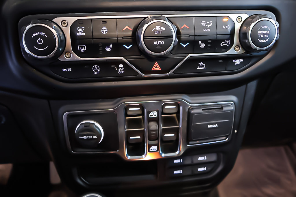 Jeep Wrangler SPORT S 4 PORTES + 4X4 + V6 3.6L + TOIT RIGIDE 2023 à Terrebonne, Québec - 22 - w1024h768px