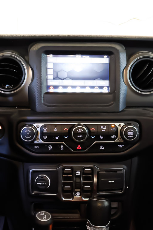 Jeep Wrangler SPORT S 4 PORTES + 4X4 + V6 3.6L + TOIT RIGIDE 2023 à Terrebonne, Québec - 19 - w1024h768px