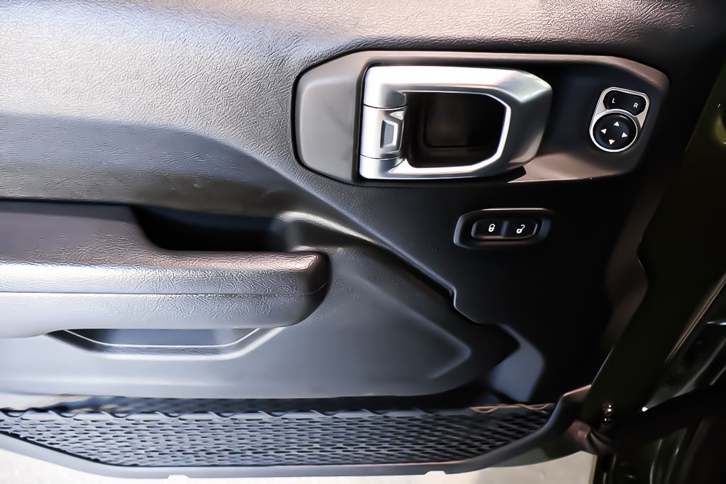 Jeep Wrangler 4 PORTES SPORT S + 4X4 + CARPLAY 2023 à Terrebonne, Québec - 20 - w1024h768px