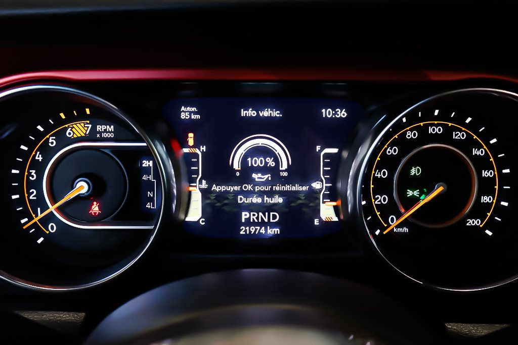 Jeep Wrangler 4 PORTES RUBICON + 4X4 + CARPLAY 2023 à Terrebonne, Québec - 14 - w1024h768px