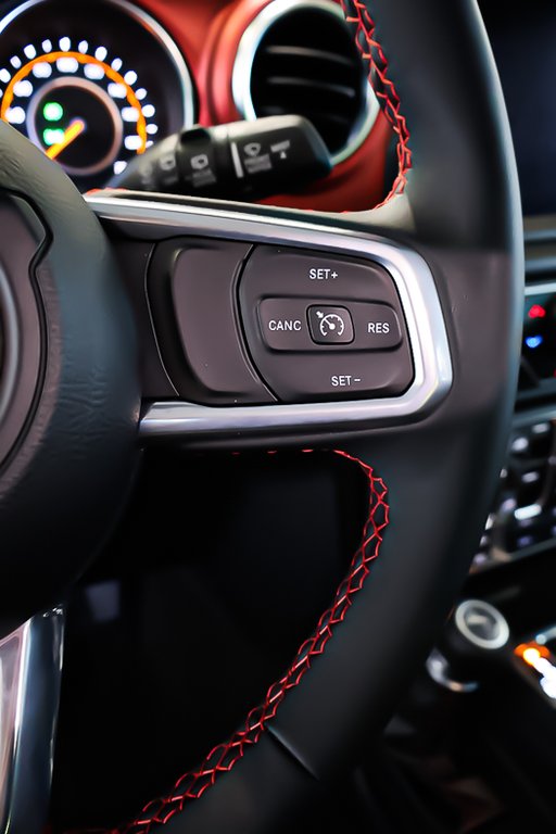 Jeep Wrangler 4 PORTES RUBICON + 4X4 + CARPLAY 2023 à Terrebonne, Québec - 13 - w1024h768px