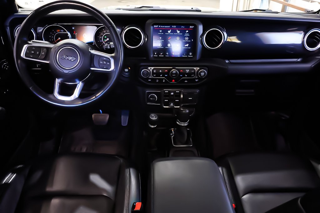 2023 Jeep Wrangler 4 PORTES SAHARA ALTITUDE + 4X4 + V6 3.6L in Terrebonne, Quebec - 13 - w1024h768px