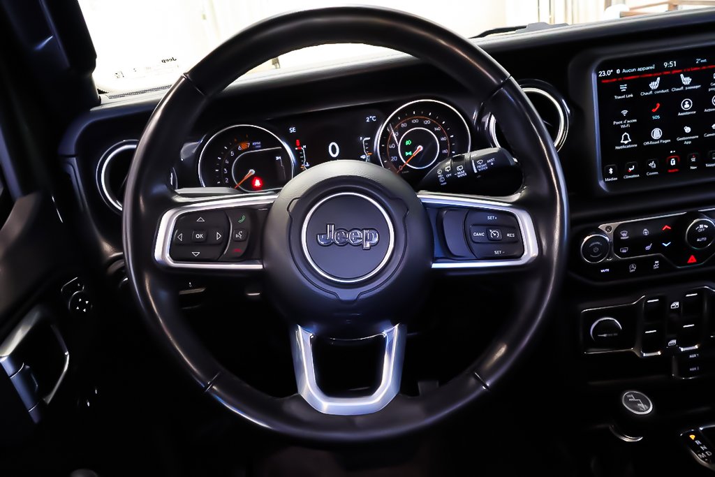2023 Jeep Wrangler 4 PORTES SAHARA ALTITUDE + 4X4 + V6 3.6L in Terrebonne, Quebec - 14 - w1024h768px