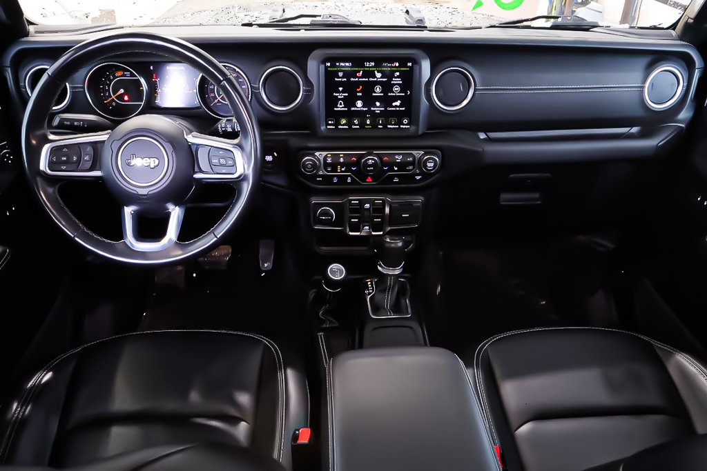 Jeep Wrangler 4P SAHARA + 4X4 + TOIT RIGIDE + CUIR 2023 à Terrebonne, Québec - 13 - w1024h768px