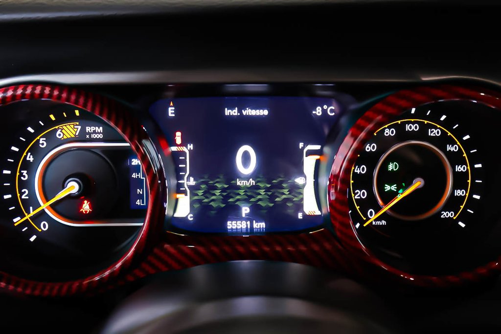 Jeep Wrangler 4 PORTES WILLYS + 4X4 + TOIT RIGIDE 3 SECTIONS 2023 à Terrebonne, Québec - 14 - w1024h768px